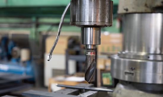 精密穴あけ加工