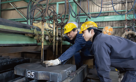 実務を通じて学ぶ仕組み