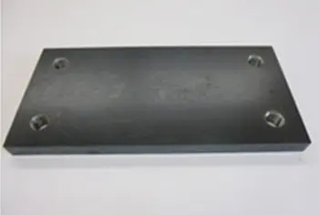 取付用部材への穴あけ